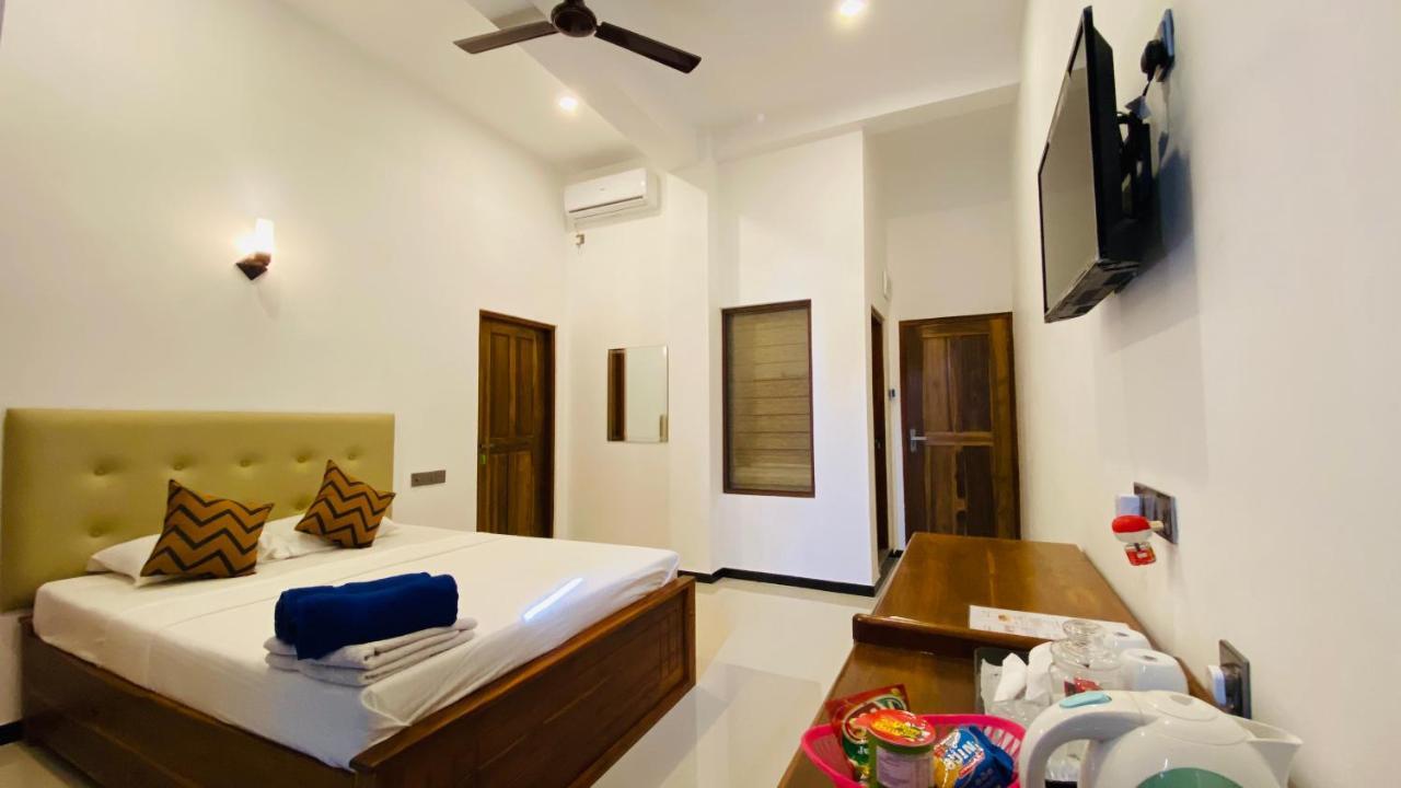 Ziegler Cottage Negombo Exterior photo